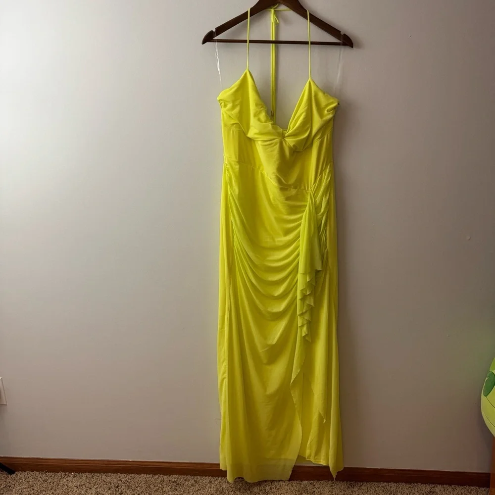 New!! Showpo Halter Ruched Side Split Dress in Citrus Size 14 - Picture 4 of 10